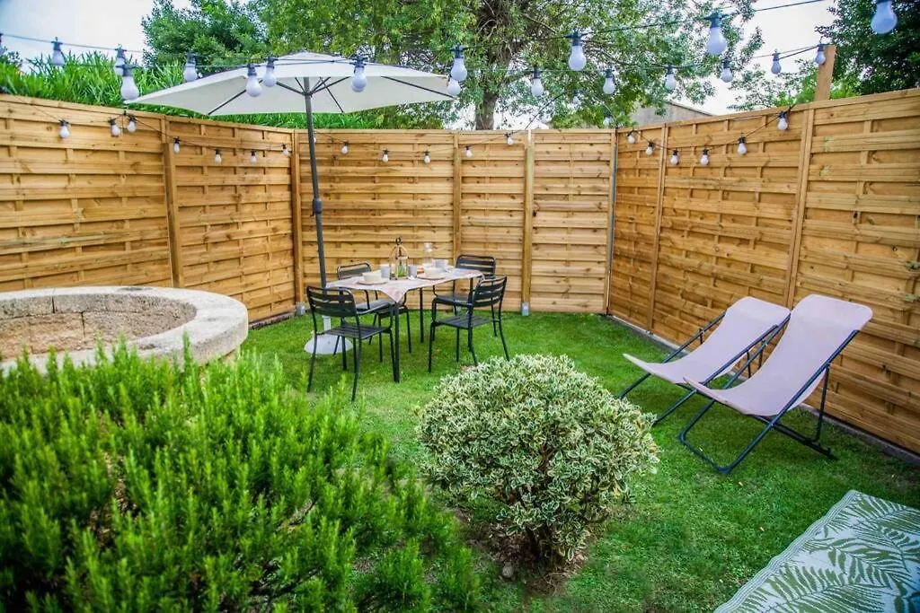 Holiday home Charmant Studio/T2 Au Calme Avec Jardin Et Parking Fos-sur-Mer