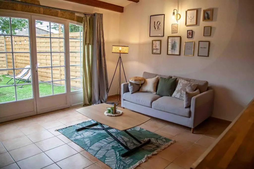 Charmant Studio/T2 Au Calme Avec Jardin Et Parking Fos-sur-Mer 0*,